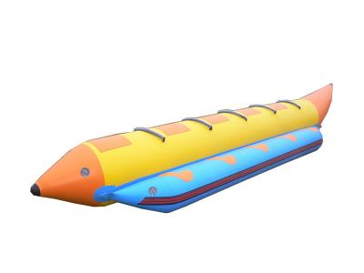 Equipo de juego de agua comercial bote banana inflable para niños y adultos